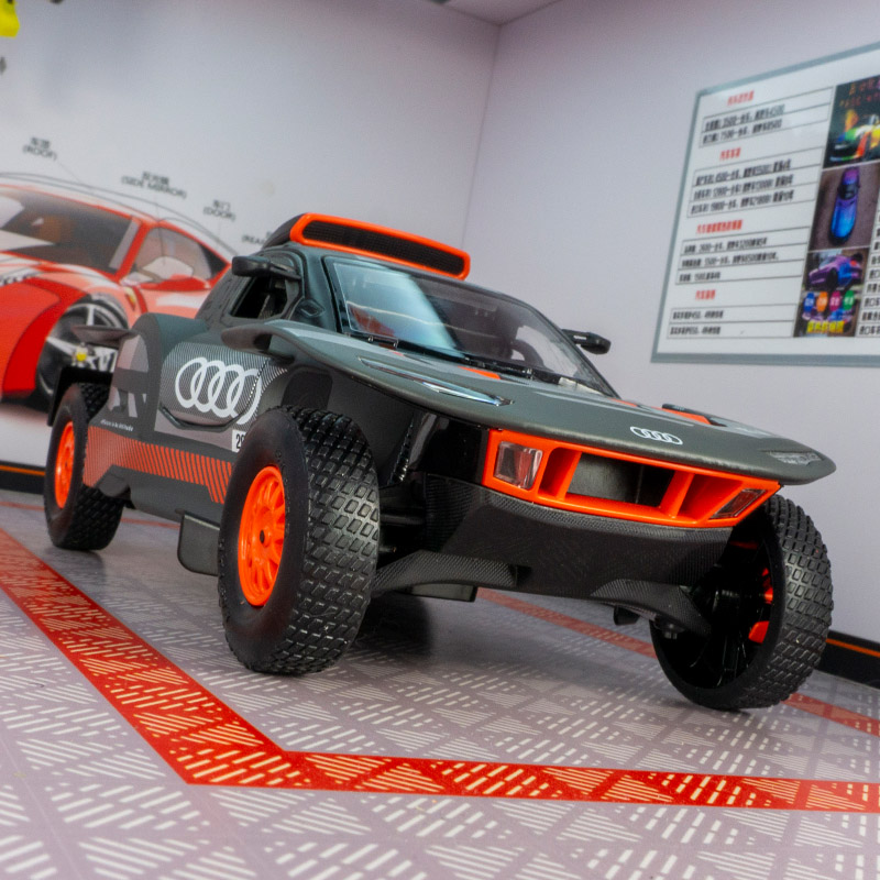 ラスタール 1:24 シミュレーション アウディ RS Q  - Car Care のレビューと価格